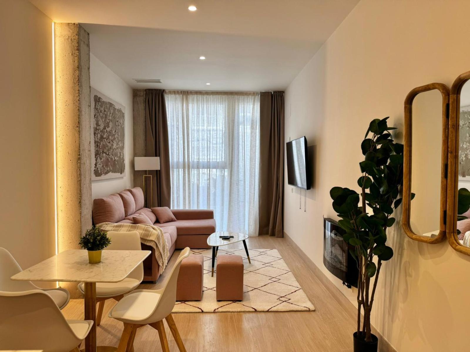Apartamentos Orilla Del Bernabeu Madrid Buitenkant foto