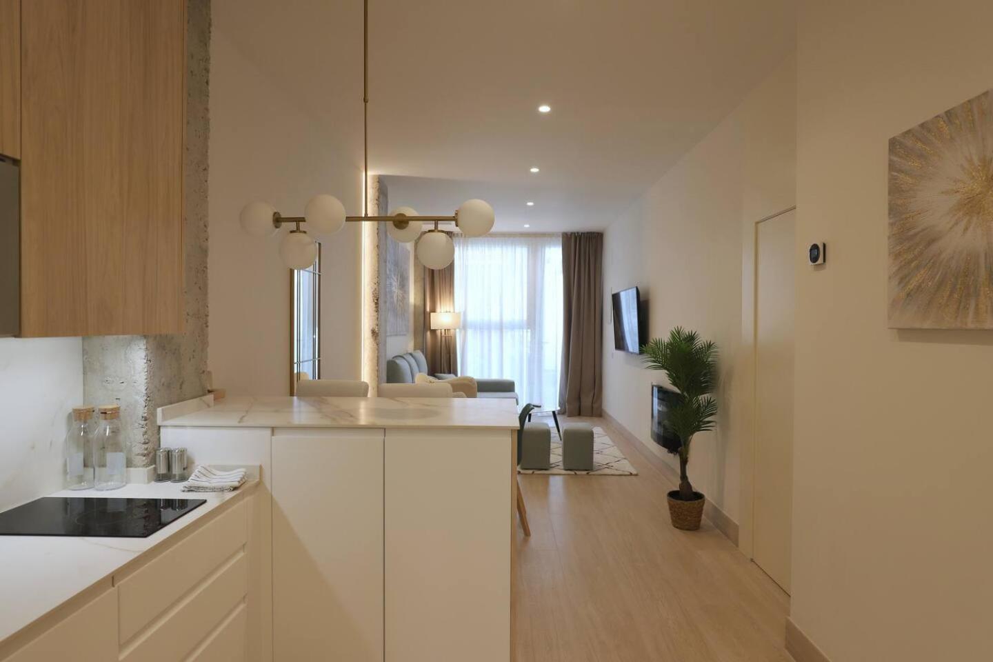 Apartamentos Orilla Del Bernabeu Madrid Buitenkant foto