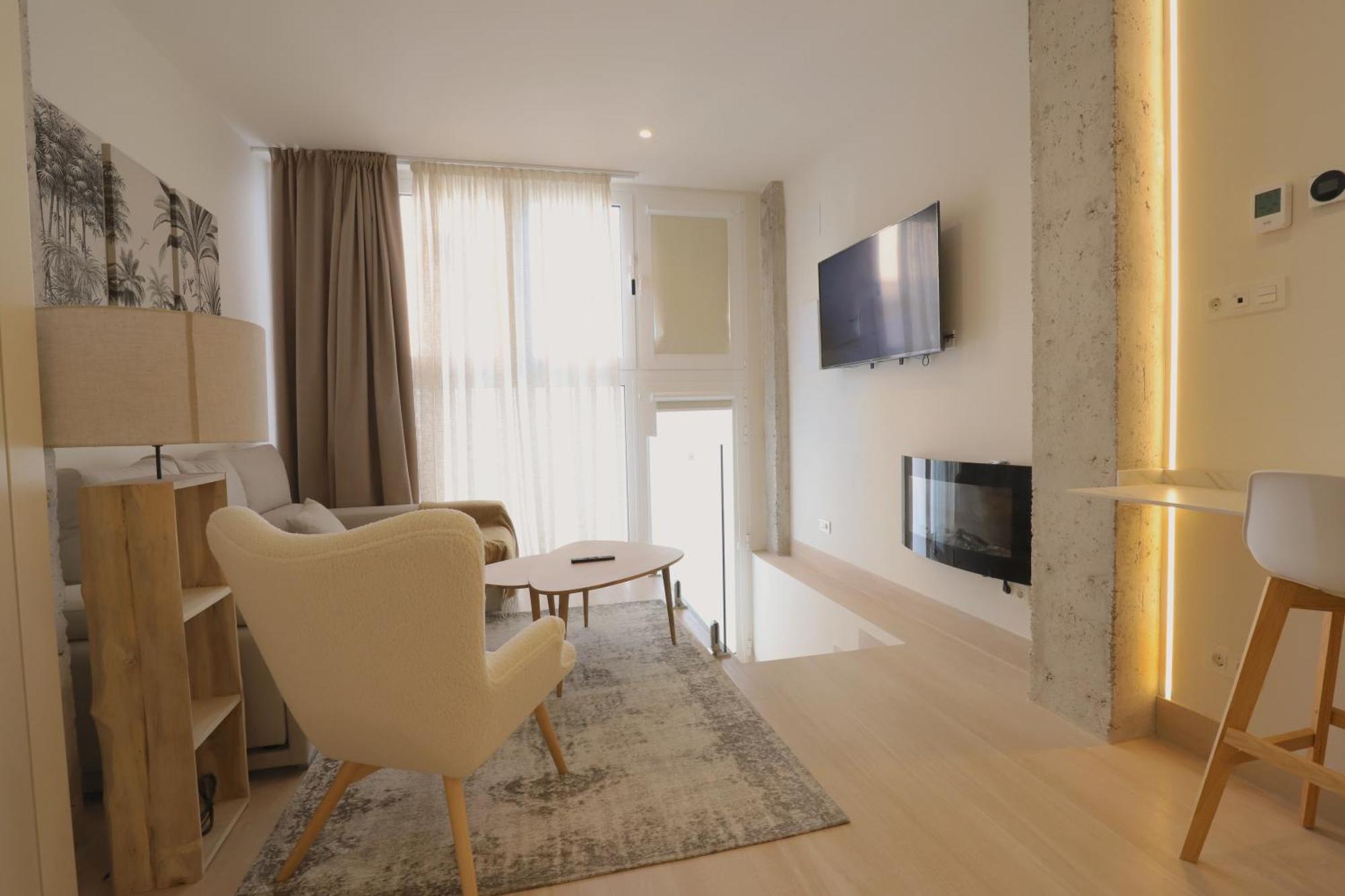 Apartamentos Orilla Del Bernabeu Madrid Buitenkant foto