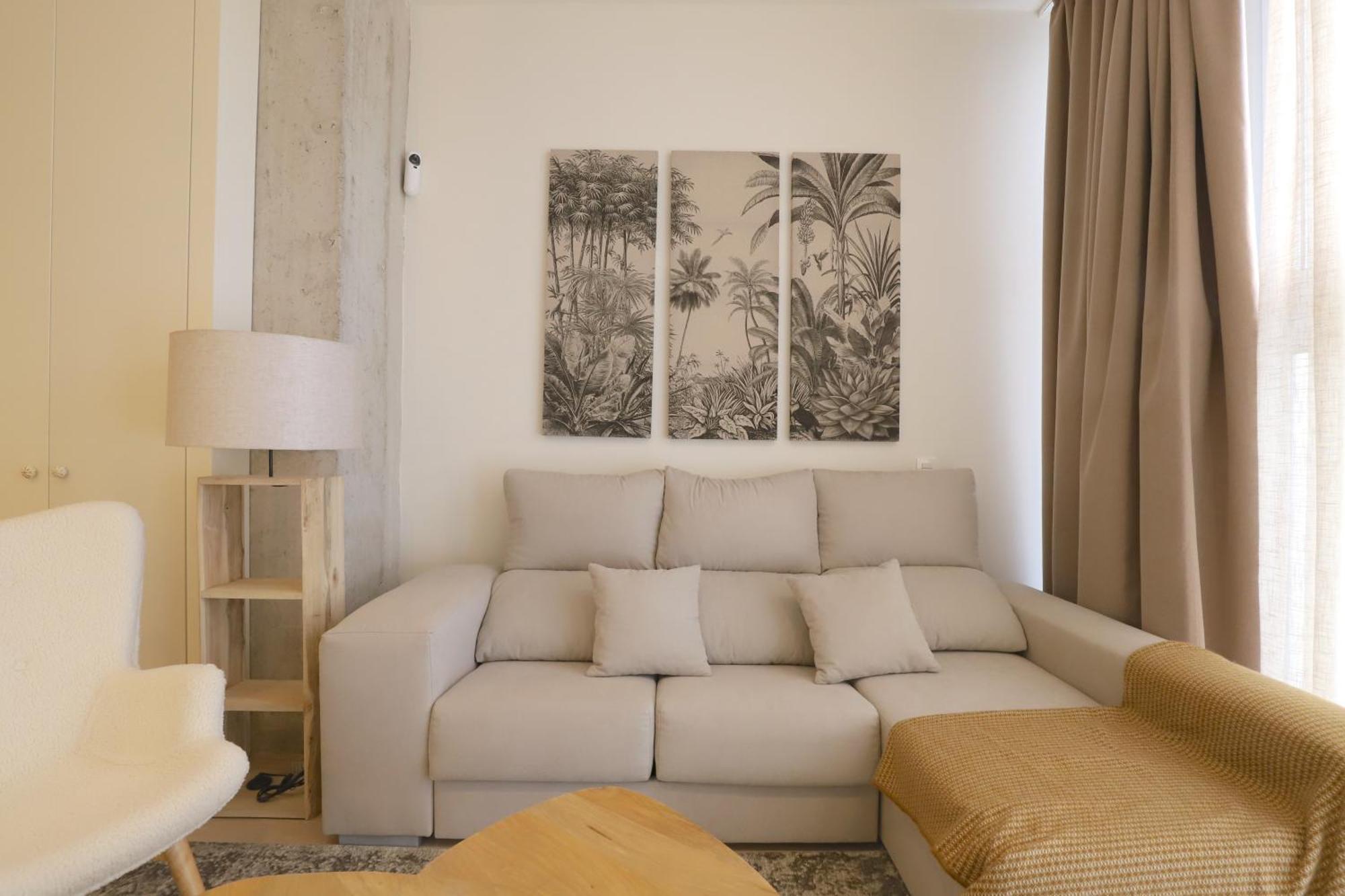 Apartamentos Orilla Del Bernabeu Madrid Buitenkant foto