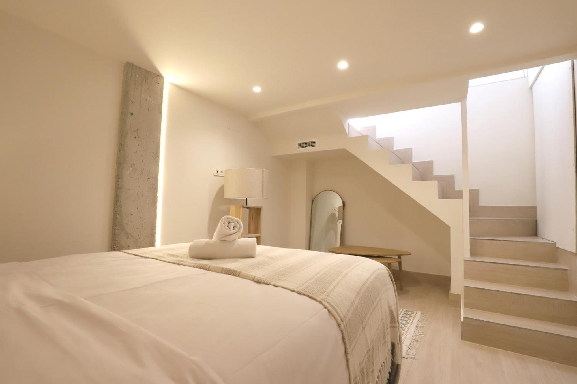 Apartamentos Orilla Del Bernabeu Madrid Buitenkant foto
